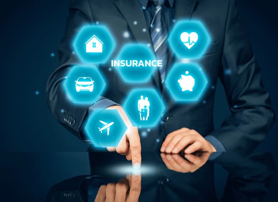 كيف نختار بوالص التأمين الصحيحة